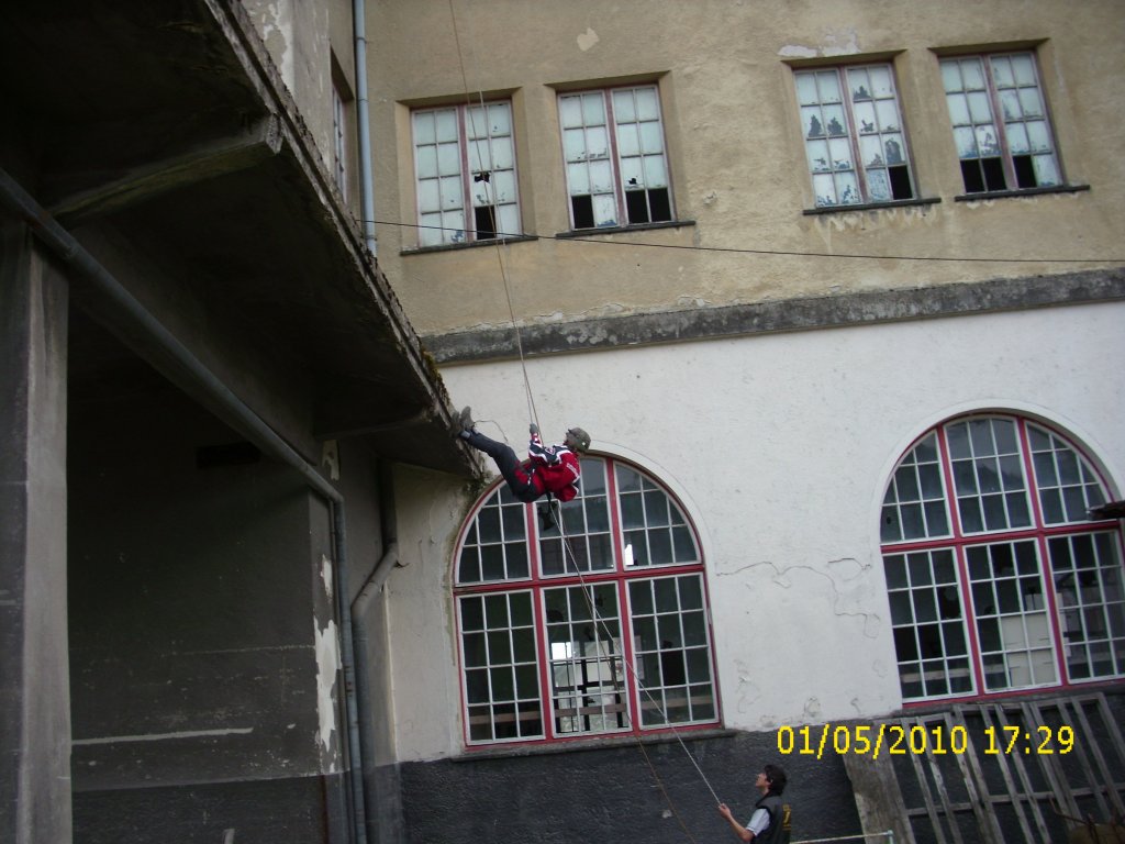 01.05.2010 Seilsportliche bungen an & in der  Alten Malzfabrik  in Hamersheim