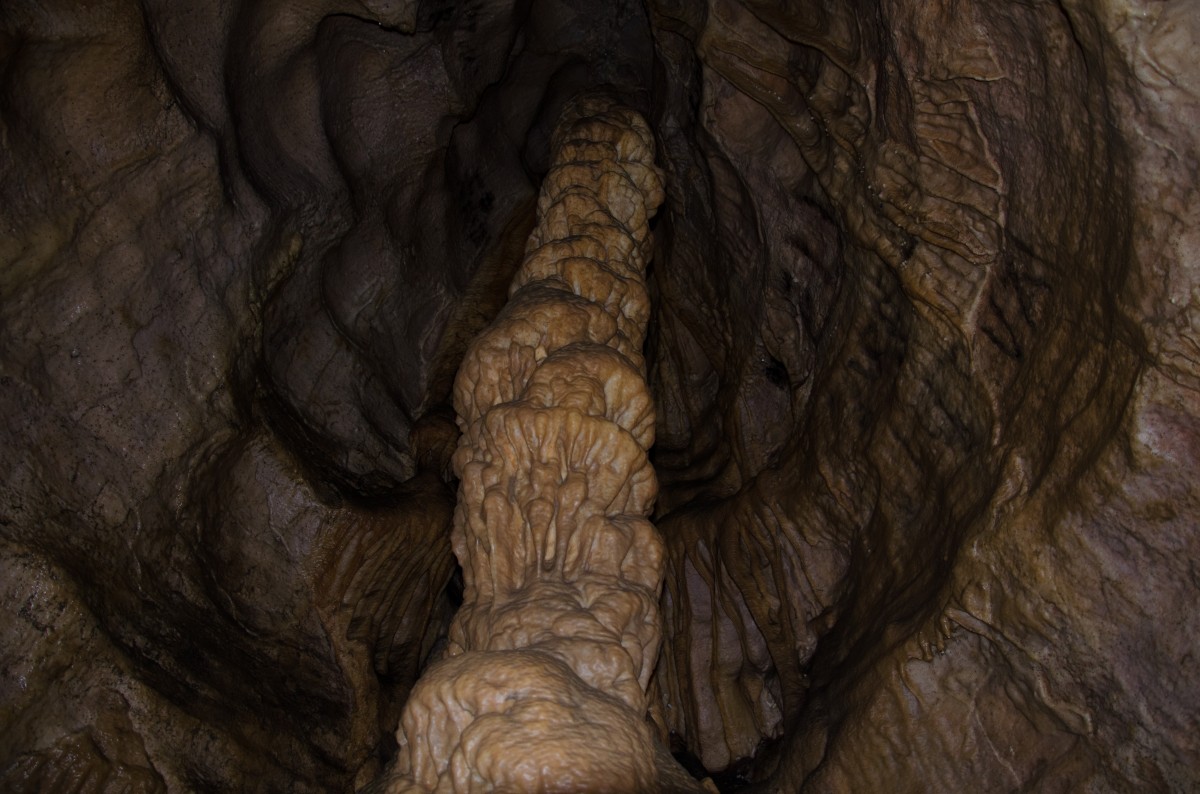 02.05.2015 Grotte de la Malatier (F)
In dieser Unterwelt, die so seltsam ist, 
dass man sich in eine andere Welt versetzt glauben kann, 
unterliege ich immer wieder dem Zauber des ersten Eindrucks.