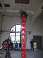 24.10.2010  Alten Malzfabrik : Seilsportliche bungen mit Berufsfachschlern des Caritas Krankenhauses aus Bad Mergentheim