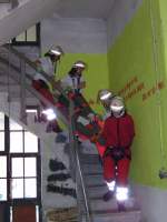 07.05.2011 Werk-Hassmersheim: Seilsportliche bungen mit Helfern des DRK vom OV-Rosenberg, Rettungsbung