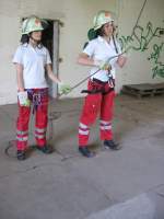07.05.2011 Werk-Hassmersheim: Seilsportliche bungen mit Helfern des DRK vom OV-Rosenberg, Kistenklettern
