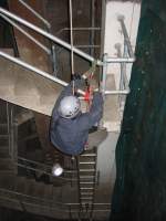08.02.2013 Werk-Hassmersheim - Treppenhaus   Aufsteigebungen an Leitern, gesichert mit Steigklemme