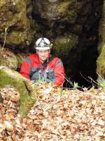 20140412/334448/12042014-hoehle-adernzopf-bei-emerfeldunsere-erste 12.04.2014 Höhle Adernzopf bei Emerfeld
Unsere erste Höhlentour in diesem Jahr.
Der zweite Höhlengänger beim Abseilen 
in das Innere der Höhle.