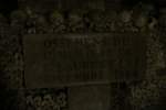 17.09.2015 Urbex-Spezial: Nekropolis  Die Katakomben von Paris  Auf diesem Schild ist nachzulesen woher die Knochen stammen,  1804 wurden die Gebeine umgebettet.