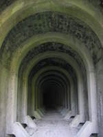 06.10.2018 Urbex Spezial - Verdun   Tunnel de Travannes  Bisweilen gibt es noch kein   Licht, am Ende des Tunnels.
