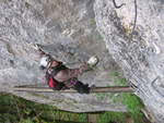 20190427/656474/27042019-urbex-spezial-in-frankreich-klettersteig 27.04.2019 Urbex Spezial in Frankreich 
Klettersteig - 'Les Echelles de la Mort' 
Dennis auf dem 'Schwebebalken'.