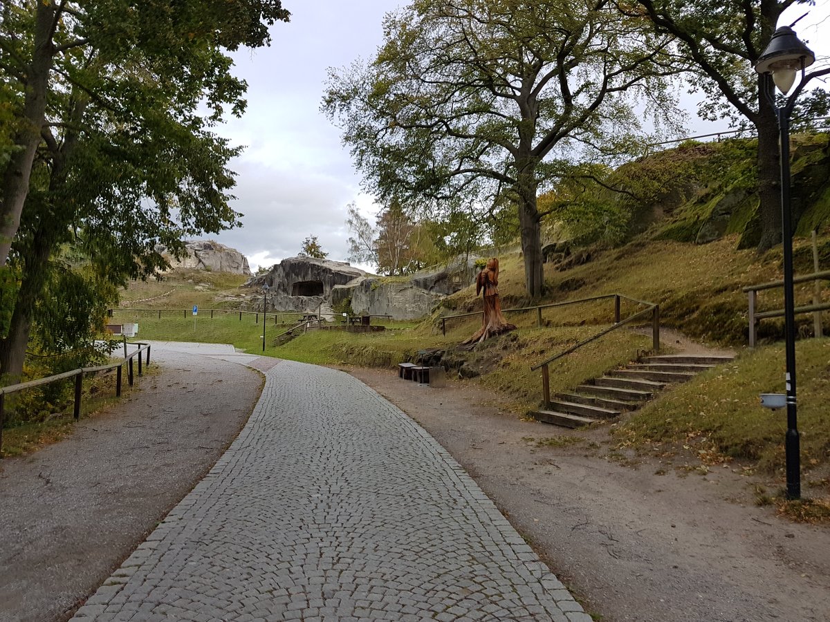 01.10.2019 Urbex Spezial - Harztour Tag 2
Burgruine Regenstein - Die ersten Schritte
auf dem Burggelände