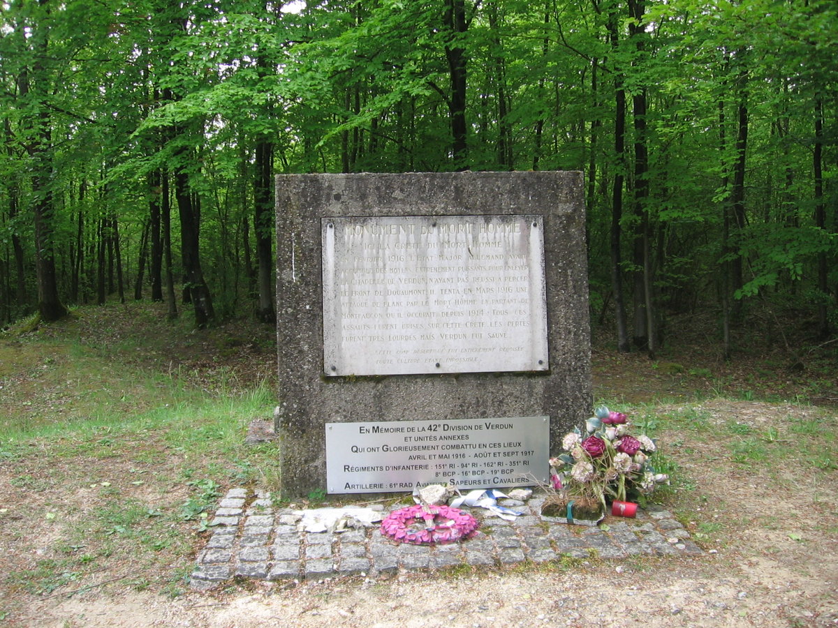03.05.2018 Urbex Spezial - Verdun
Le Mort Homme - Der tote Mann
Gedenkstein