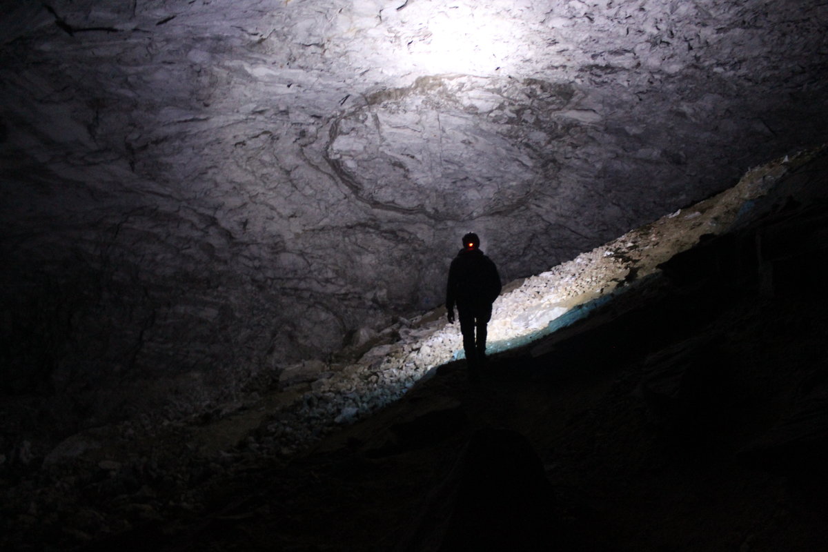 03.10.2019 Urbex Spezial - Harztour Tag 4
 Die große Höhle im Harz 
Das Erkunden geht weiter