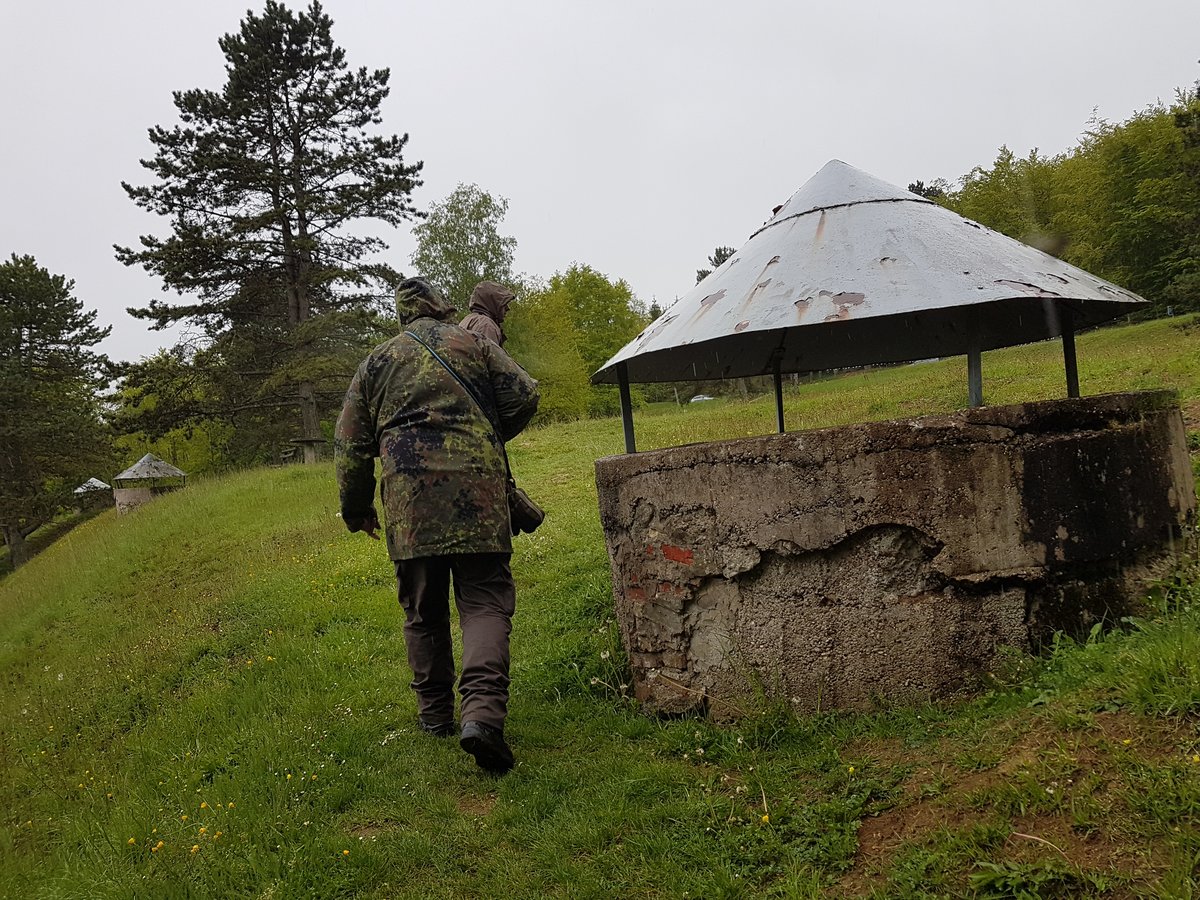 04.05.2019 Urbex Spezial 
Frankreich - Verdun
Abri de quatre Cheminees
Rückmarsch bei Regen