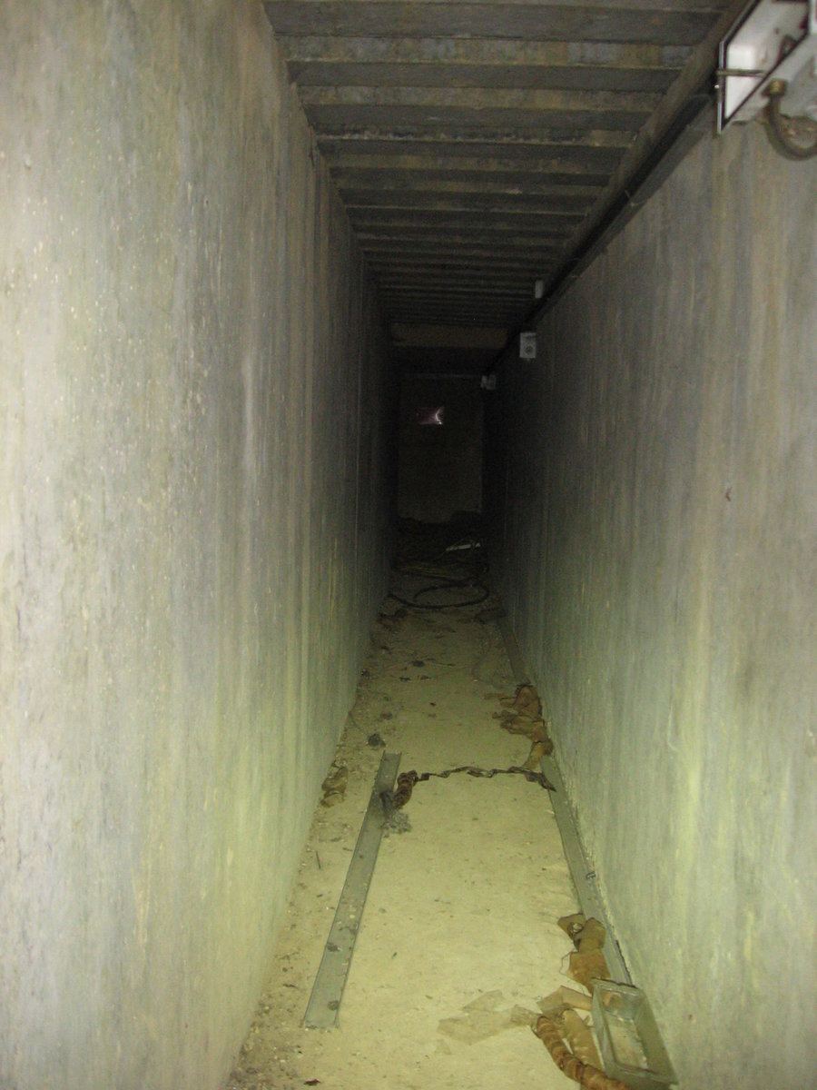 05.05.2019 Urbex Spezial - Frankreich
 Bunker 281 
Der erste Hohlgang