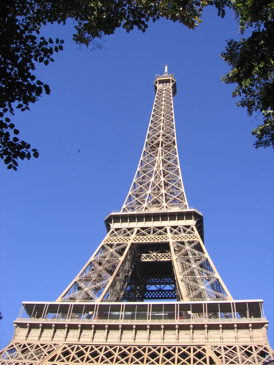 05.10.2018 Urbex Spezial - Verdun
Tour nach Paris - Eiffelturm