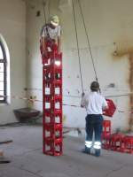 07.05.2011 Werk-Hassmersheim: Seilsportliche Übungen mit Helfern des DRK vom OV-Rosenberg, Kistenklettern