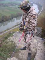 29.11.2014 Felsengarten Hessigheim
Abseilübung mit Mitlaufsicherung, hier in Form 
einer Reepschnurschlinge mit Prusikknoten.