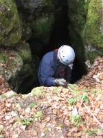 12.04.2014 Höhle Adernzopf bei Emerfeld
Unsere erste Höhlentour in diesem Jahr.
Der erste Höhlengänger beim Aufstieg.
