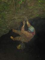 02.05.2015 Grotte de la Malatier (F)  Ausfahrt nach Art der Baumpfleger