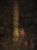 25.06.2016 Mundus subterraneus
Grotte de la Malatier - Frankreich
In der Palmenhalle
Peter- scheint die Palme zu schütteln