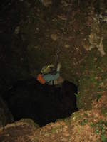 29.04.2017 Urbex Spezial   Mundus subterraneus  - Grotte de la Malatier  Wolfram bei der Ausfahrt.