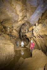 29.04.2017 Urbex Spezial   Mundus subterraneus  - Grotte de la Malatier  Domenik, Akram & Jörg