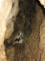 02.04.2017 Urbex-Spezial  Höhlen, Felsen & Ruinen 
Obgleich die Höhle überaus trocken erscheint,
gibt es doch auch sehr feuchte und dadurch
rutschige Stellen.
