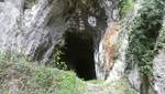 30.04.2018 Urbex Spezial in Frankreich
 Grotte de Chateau de la Roche 
Der Höhlenmund