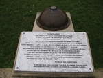04.05.2019 Urbex Spezial 
Frankreich - Verdun
Necropole Nationale
 Faubourg Pavè 
Gedenkplatte zur Errichtung 
dieses zentralen Friedhofes